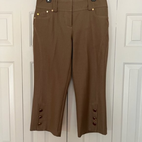 Brown Cropped Slacks with Gold Buttons Size 10 - Picture 1 of 8